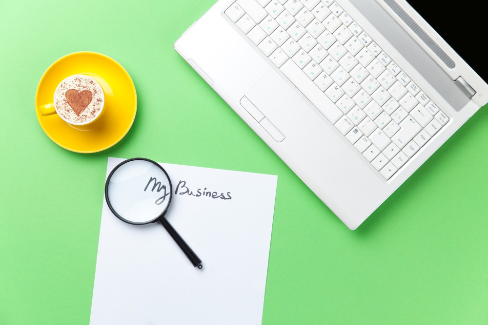 Ghid pentru micro-antreprenori Ce conținut e obligatoriu pe un site în 2025